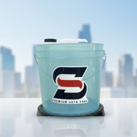 Blue 3.5 Gallon Wash Bucket with Grit Guard